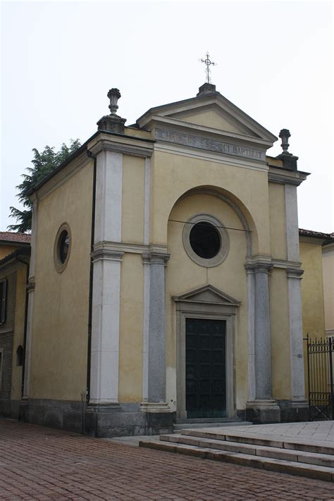 claudio gucci san filippo busto|Battistero di San Filippo Neri .